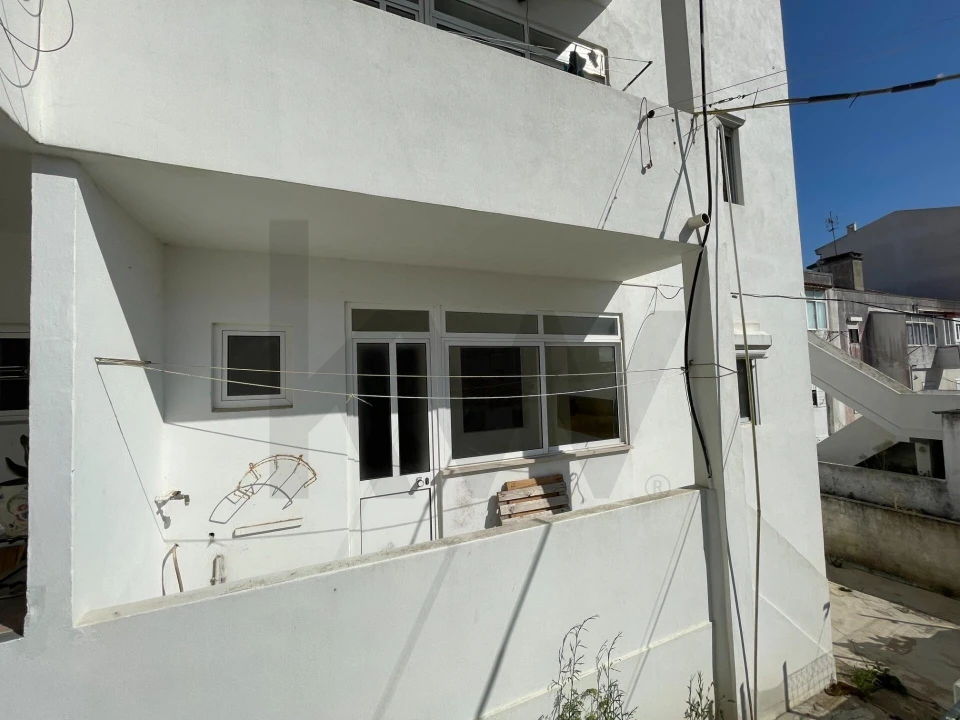 Prédio para Venda em Sobral de Monte Agraço Foto 18