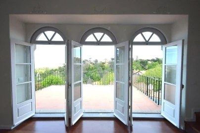 Moradia T6 para Venda em São João das Lampas e Terrugem