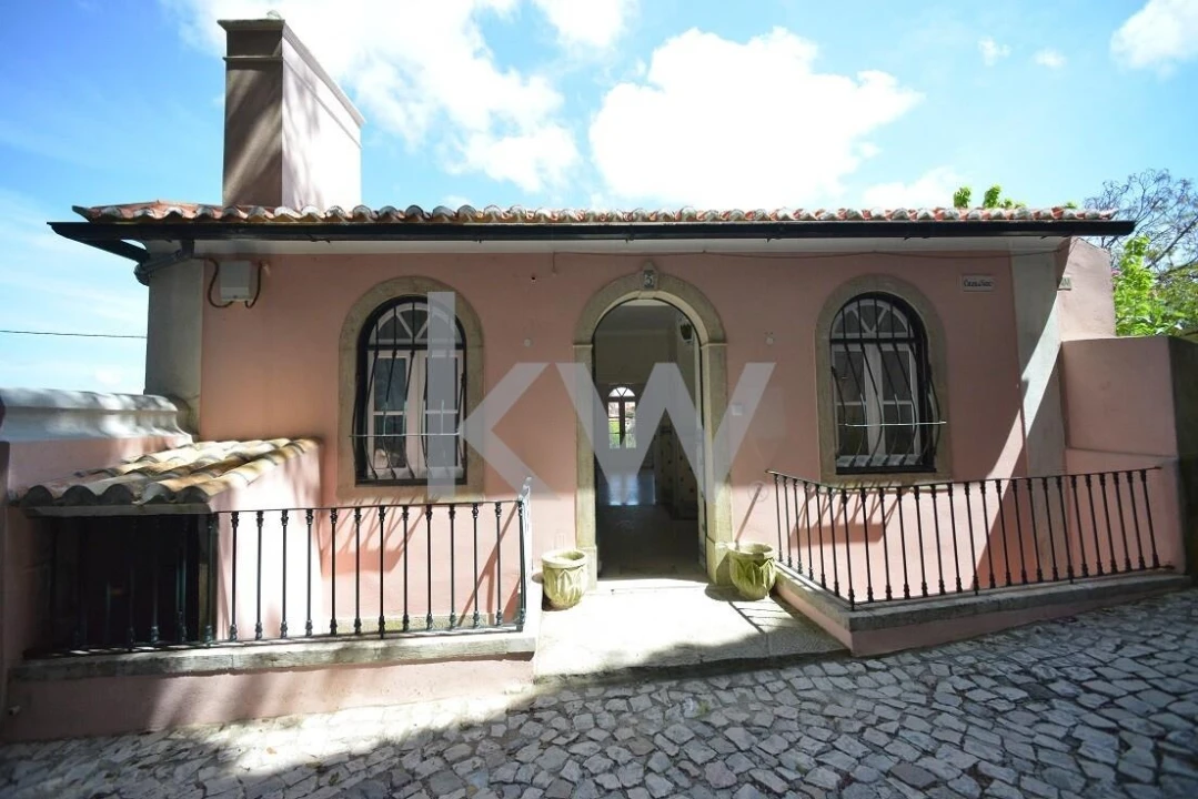 Moradia T6 para Venda em São João das Lampas e Terrugem Foto 2