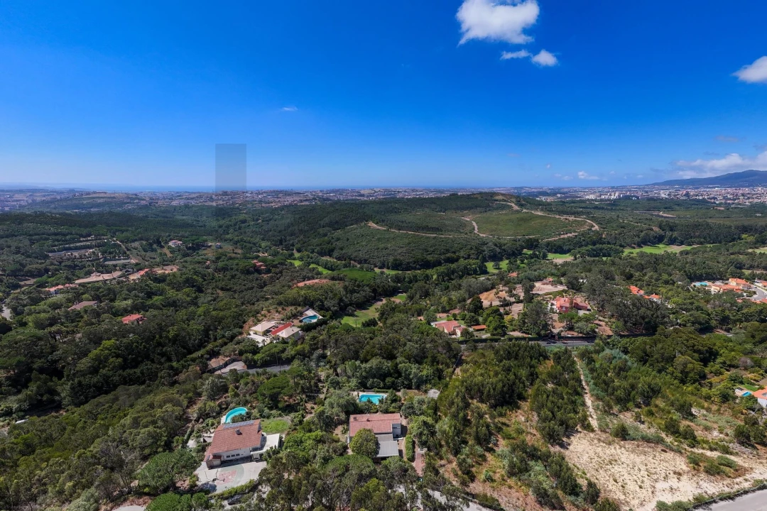 Moradia T4 para Venda em Queluz e Belas Foto 42