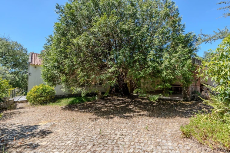 Moradia T4 para Venda em Queluz e Belas Foto 39