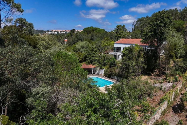 Moradia T4 para Venda em Queluz e Belas Foto 40