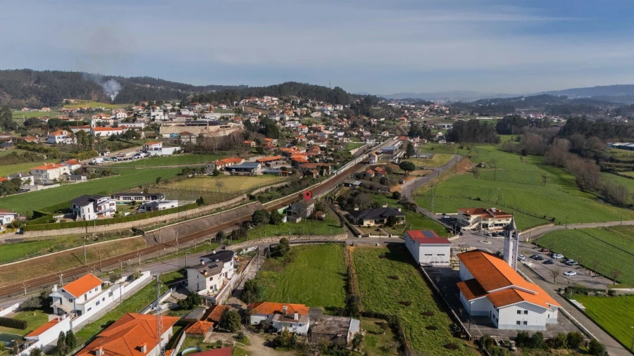 Moradia T3 para Venda em Arentim e Cunha Foto 12