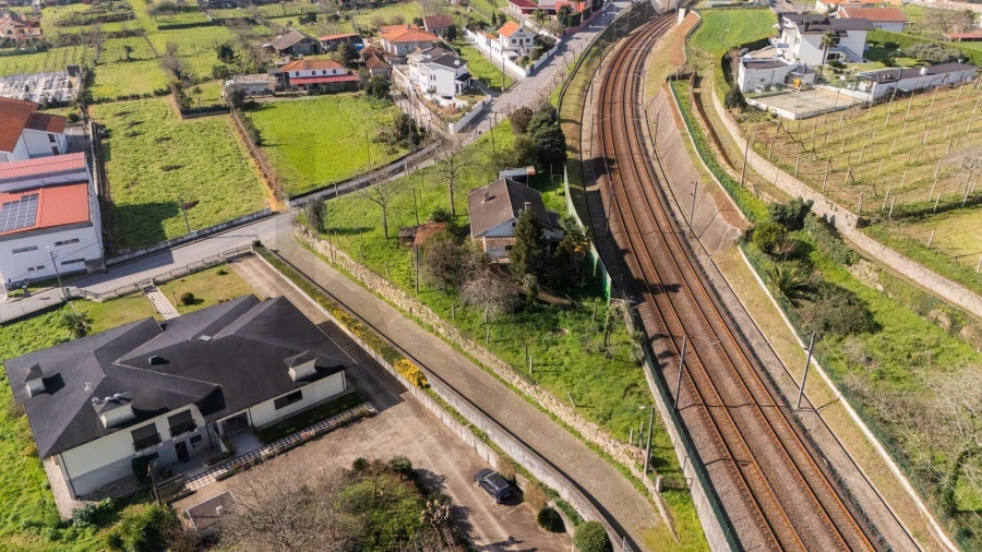 Moradia T3 para Venda em Arentim e Cunha Foto 19
