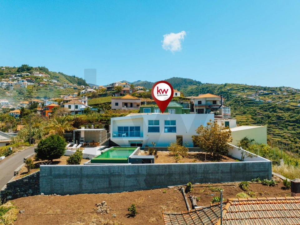 Moradia T3 para Venda em Ponta do Sol Foto 4