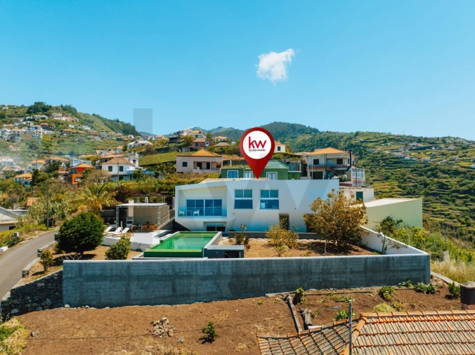 Moradia T3 para Venda em Ponta do Sol Foto 4