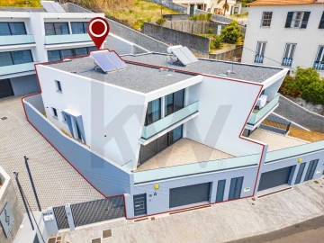Moradia T3 para Venda em Santo Antonio
