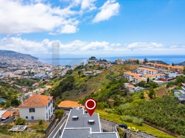 Moradia T3 para Venda em Santo Antonio