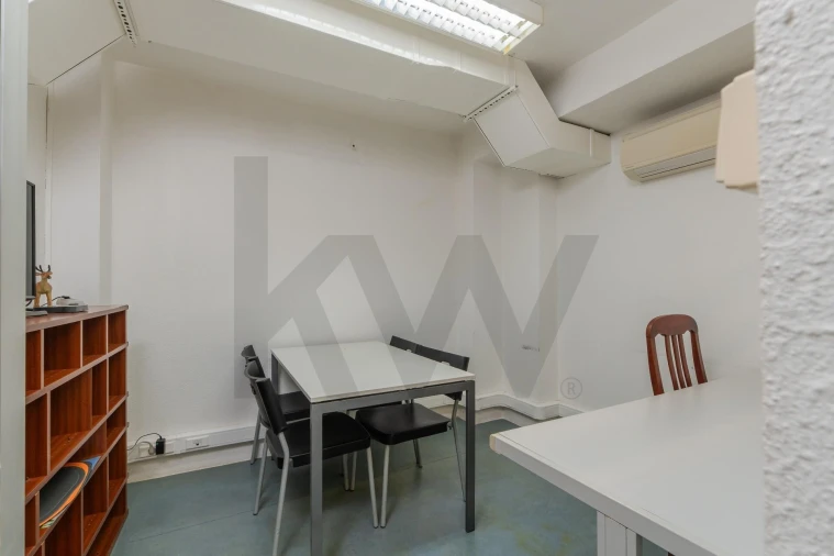 Escritório para Venda em Oeiras e São Julião da Barra, Paço de Arcos e Caxias Foto 13