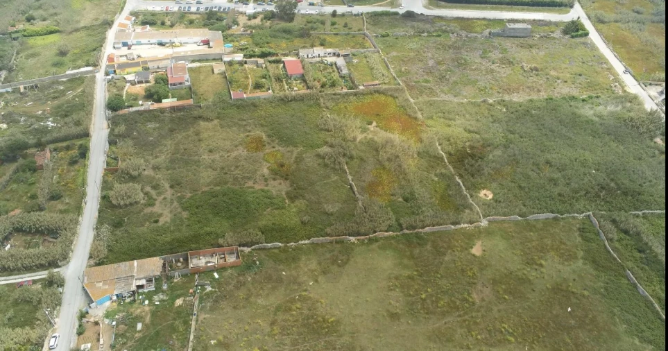 Terreno para Venda em Peniche Foto 2