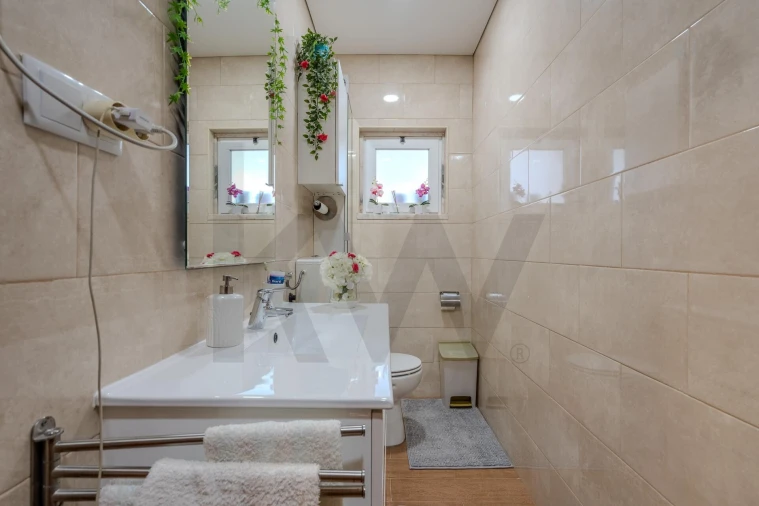 Moradia T7 para Venda em Santa Iria de Azoia, São João da Talha e Bobadela Foto 14