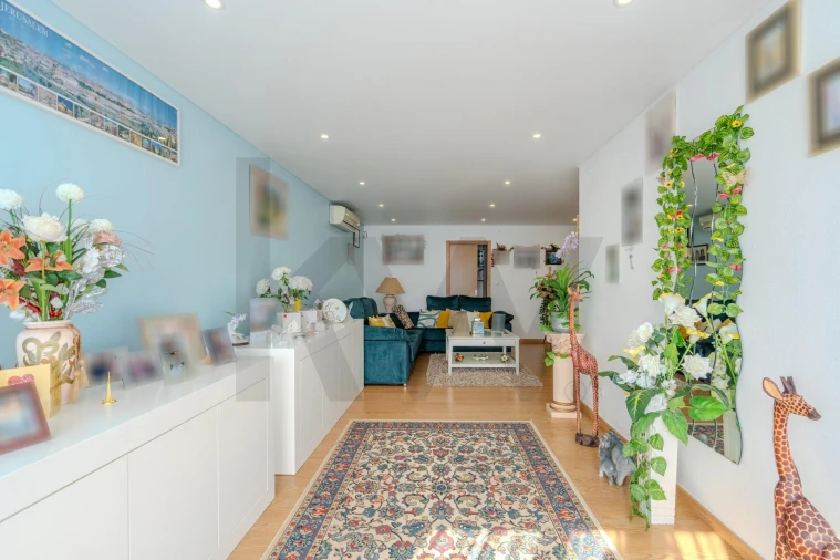 Moradia T7 para Venda em Santa Iria de Azoia, São João da Talha e Bobadela Foto 19