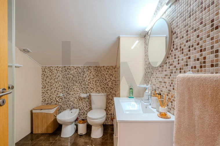 Moradia T7 para Venda em Santa Iria de Azoia, São João da Talha e Bobadela Foto 39