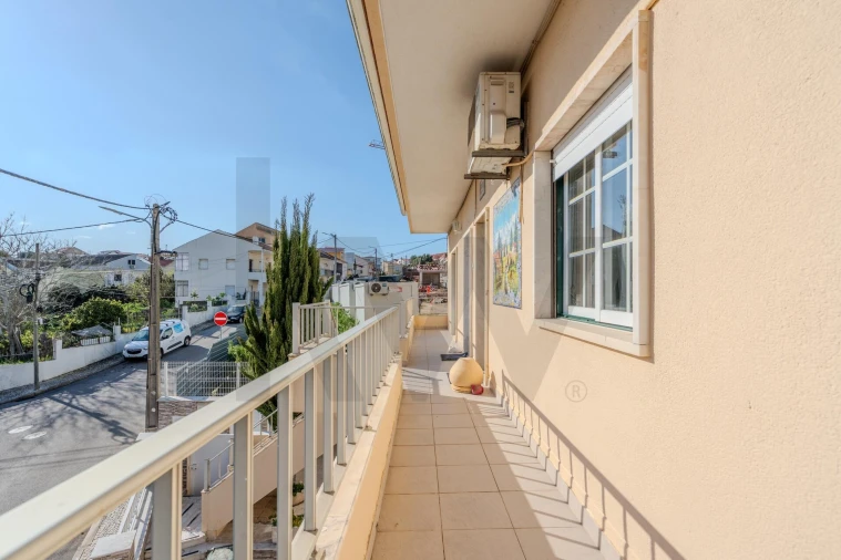 Moradia T7 para Venda em Santa Iria de Azoia, São João da Talha e Bobadela Foto 42