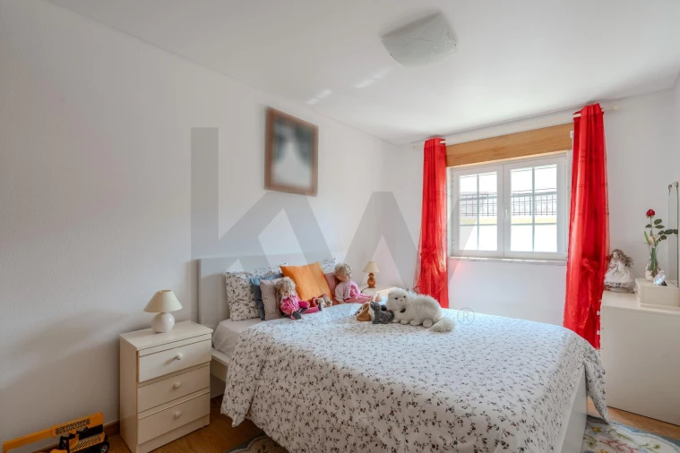 Moradia T7 para Venda em Santa Iria de Azoia, São João da Talha e Bobadela Foto 15