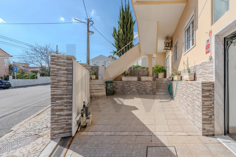 Moradia T7 para Venda em Santa Iria de Azoia, São João da Talha e Bobadela Foto 22