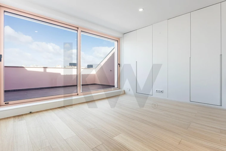 Apartamento T3 para Venda em Arroios Foto 12