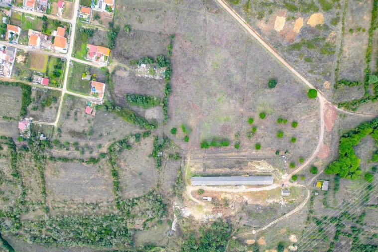 Terreno para Venda em Loures Foto 2