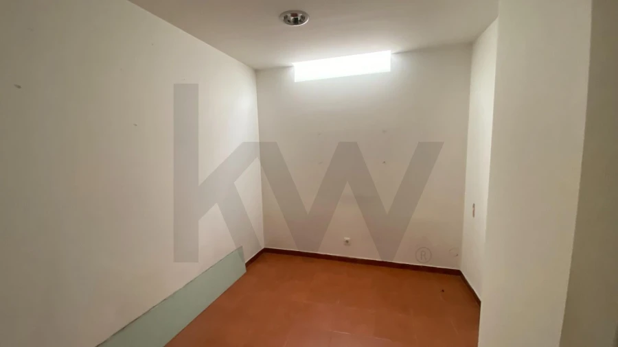 Loja para Venda em Algés, Linda-A-Velha e Cruz Quebrada-Dafundo Foto 7