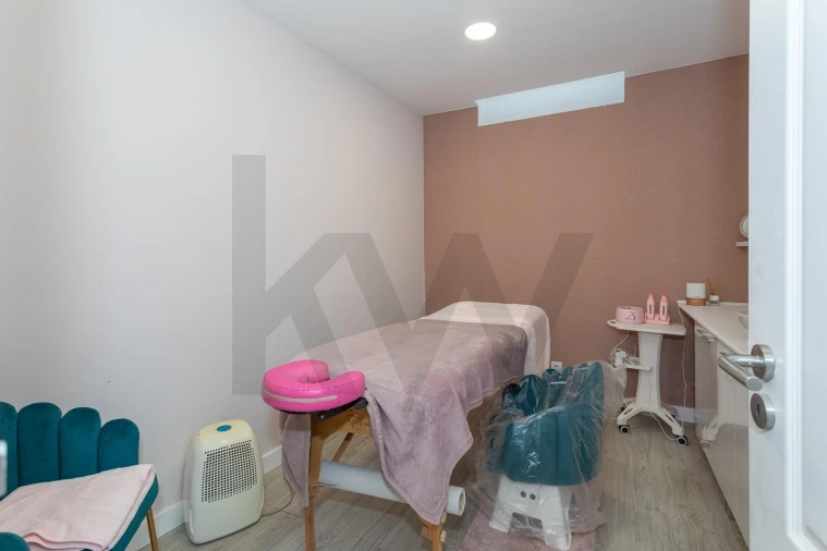 Loja para Venda em Algés, Linda-A-Velha e Cruz Quebrada-Dafundo Foto 13