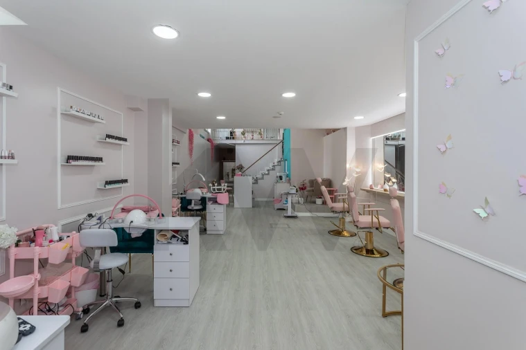 Loja para Venda em Algés, Linda-A-Velha e Cruz Quebrada-Dafundo Foto 12