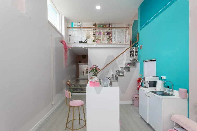 Loja para Venda em Algés, Linda-A-Velha e Cruz Quebrada-Dafundo Foto 11