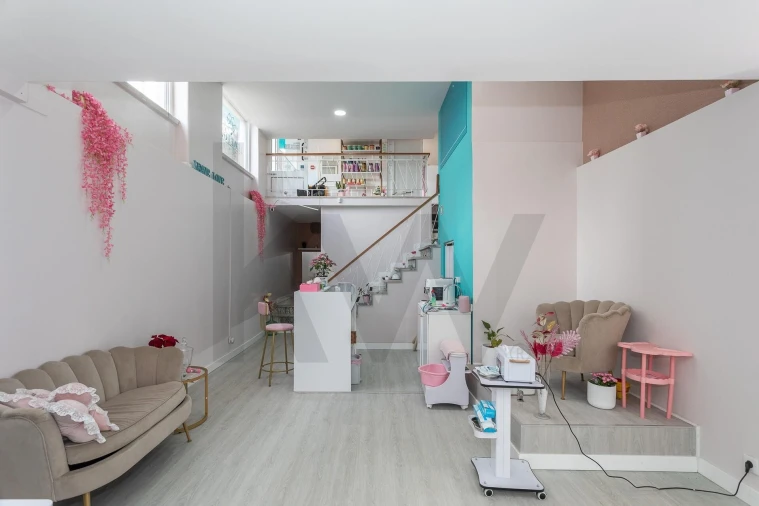 Loja para Venda em Algés, Linda-A-Velha e Cruz Quebrada-Dafundo Foto 10