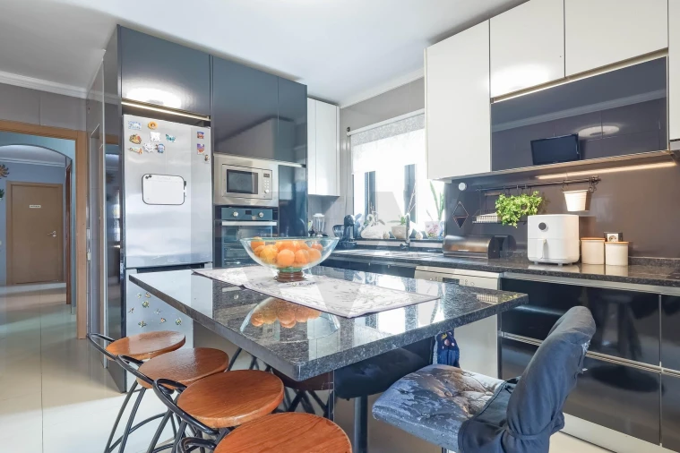 Moradia T3 para Venda em Oliveira do Douro Foto 8