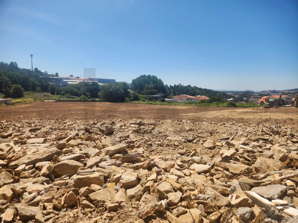 Terreno para Venda em Lourosa Foto 13