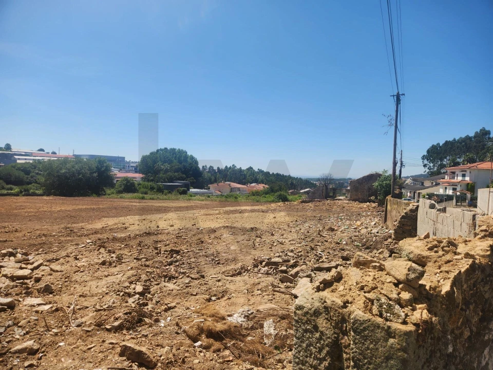 Terreno para Venda em Lourosa Foto 9