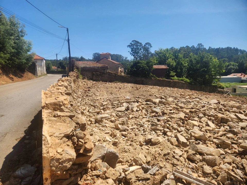 Terreno para Venda em Lourosa Foto 3