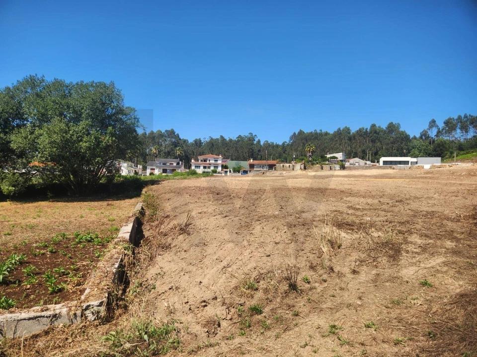 Terreno para Venda em Lourosa Foto 6