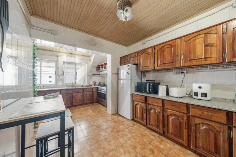 Moradia T4 para Venda em Praia da Vitoria (Santa Cruz) Foto 10