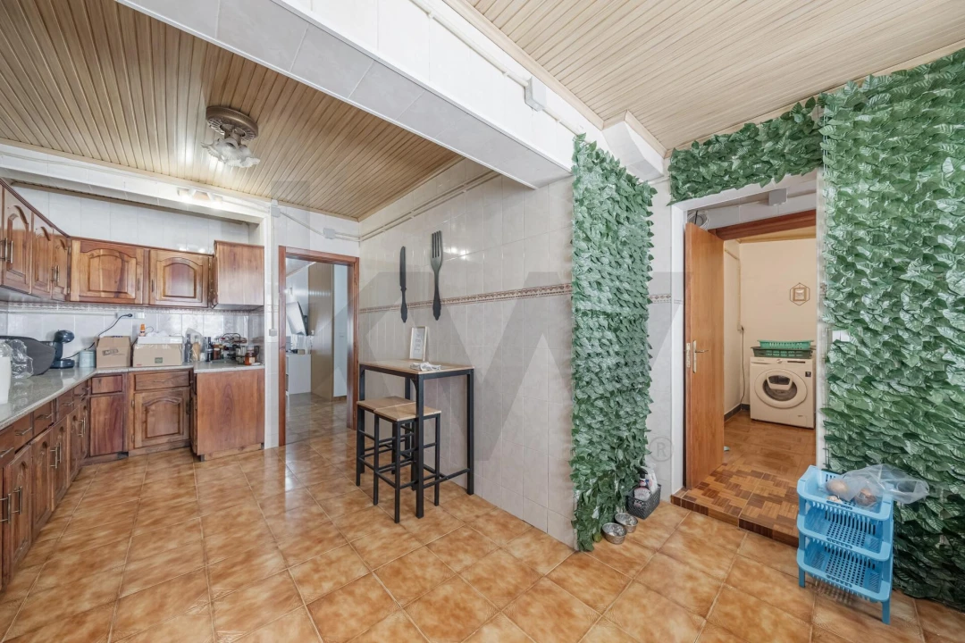 Moradia T4 para Venda em Praia da Vitoria (Santa Cruz) Foto 12