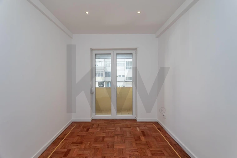 Apartamento T2 para Arrendamento em Falagueira-Venda Nova Foto 24