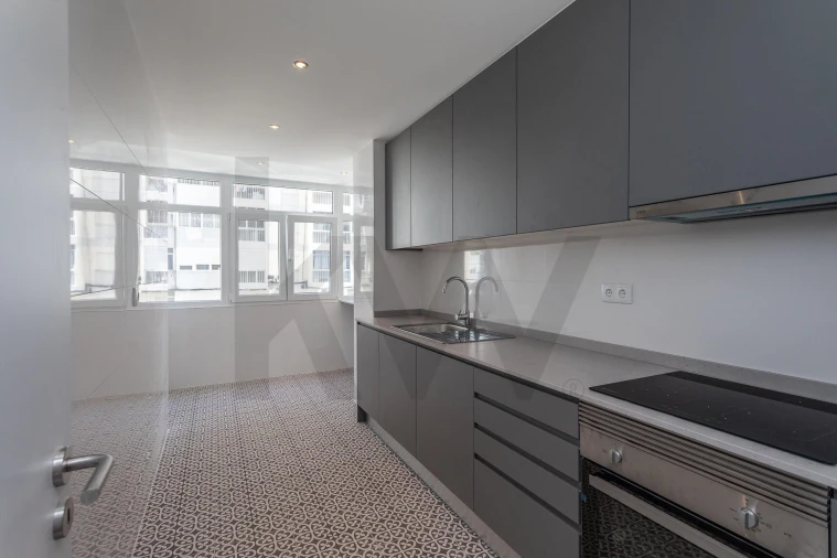 Apartamento T2 para Arrendamento em Falagueira-Venda Nova Foto 6