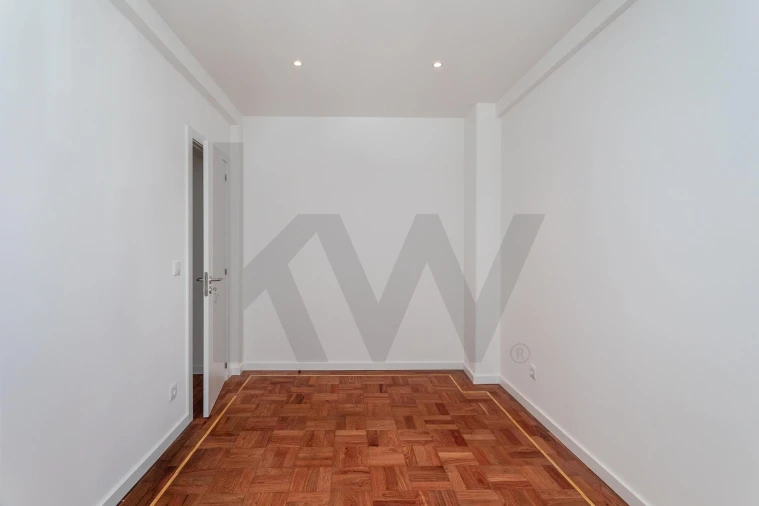 Apartamento T2 para Arrendamento em Falagueira-Venda Nova Foto 25