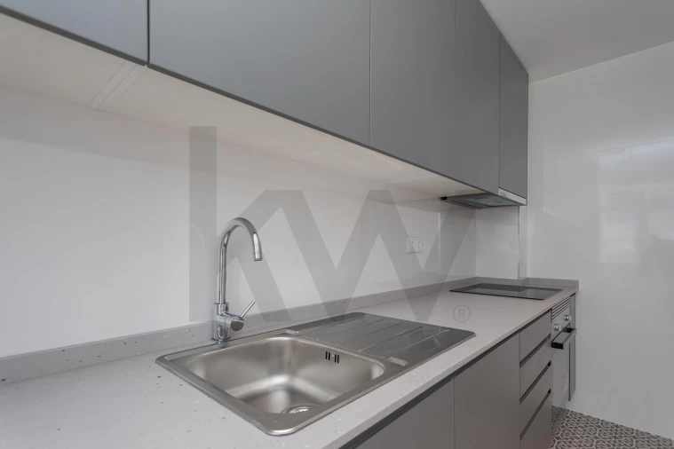 Apartamento T2 para Arrendamento em Falagueira-Venda Nova Foto 11
