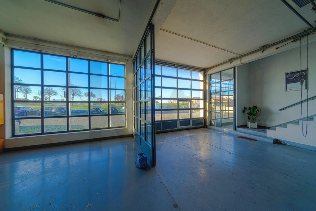 Armazém para Arrendamento em Matosinhos e Leça da Palmeira Foto 22