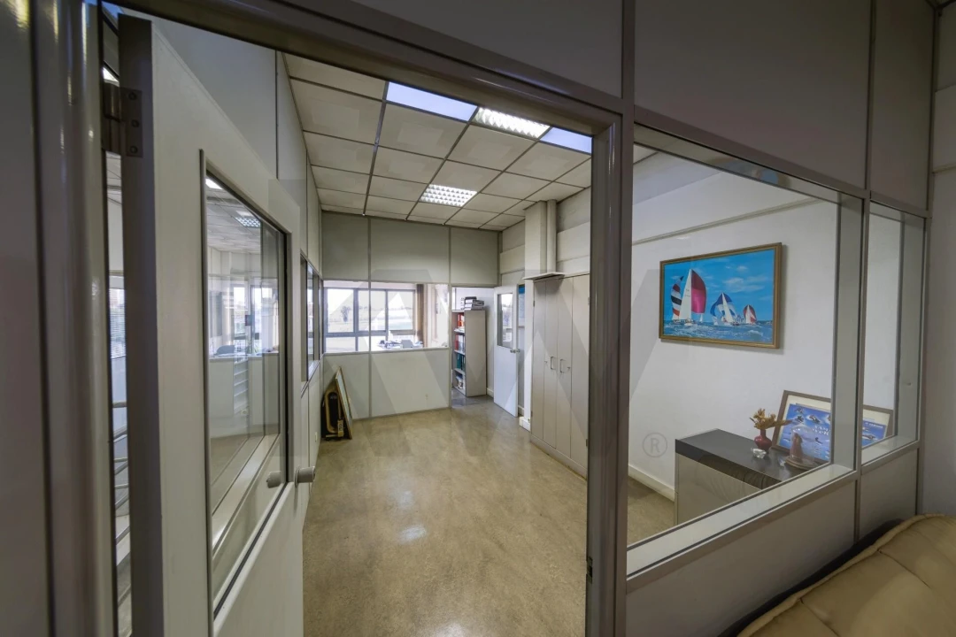 Armazém para Arrendamento em Matosinhos e Leça da Palmeira Foto 6