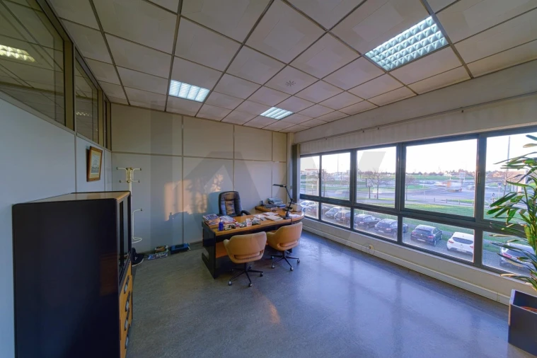 Armazém para Arrendamento em Matosinhos e Leça da Palmeira Foto 8