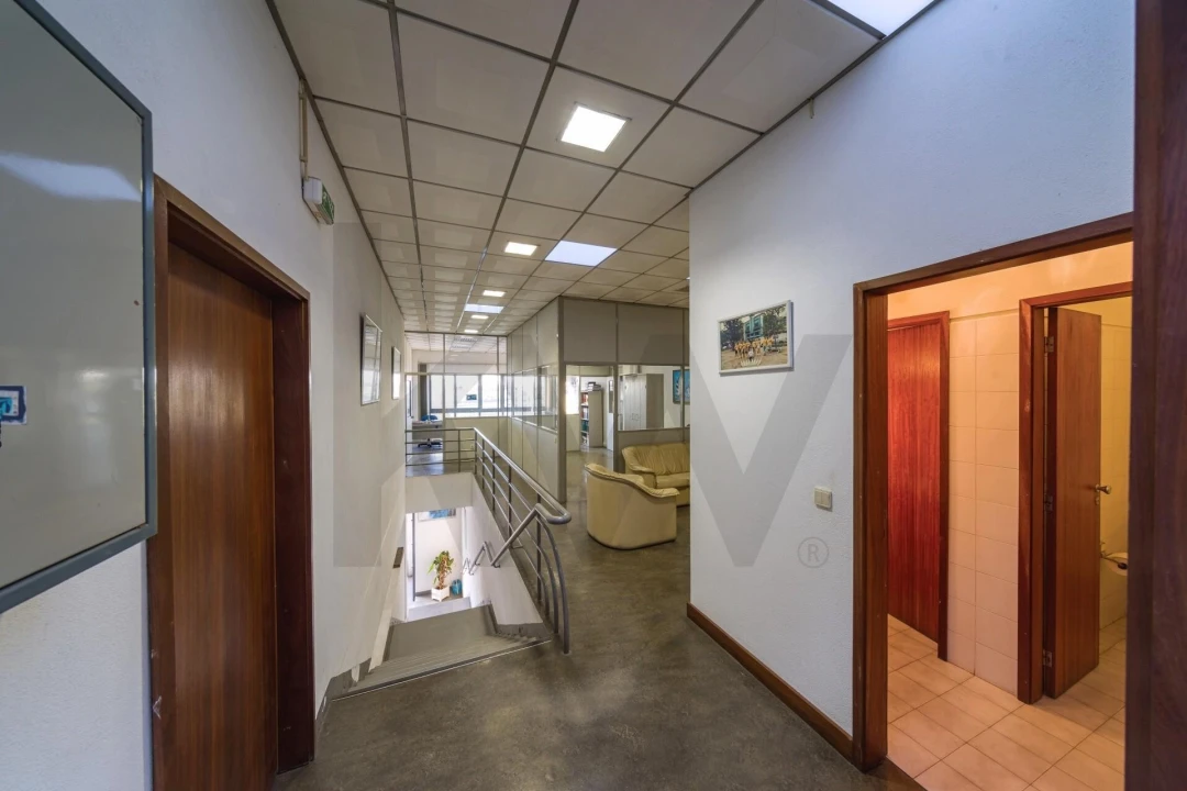 Armazém para Arrendamento em Matosinhos e Leça da Palmeira Foto 4