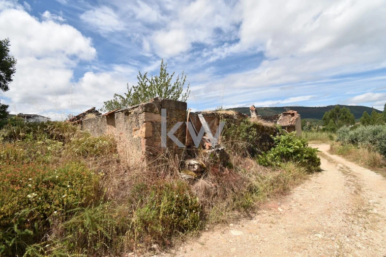 Moradia T3 para Venda em Pombeiro da Beira Foto 9