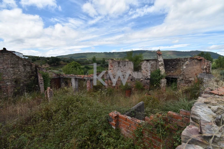 Moradia T3 para Venda em Pombeiro da Beira Foto 7
