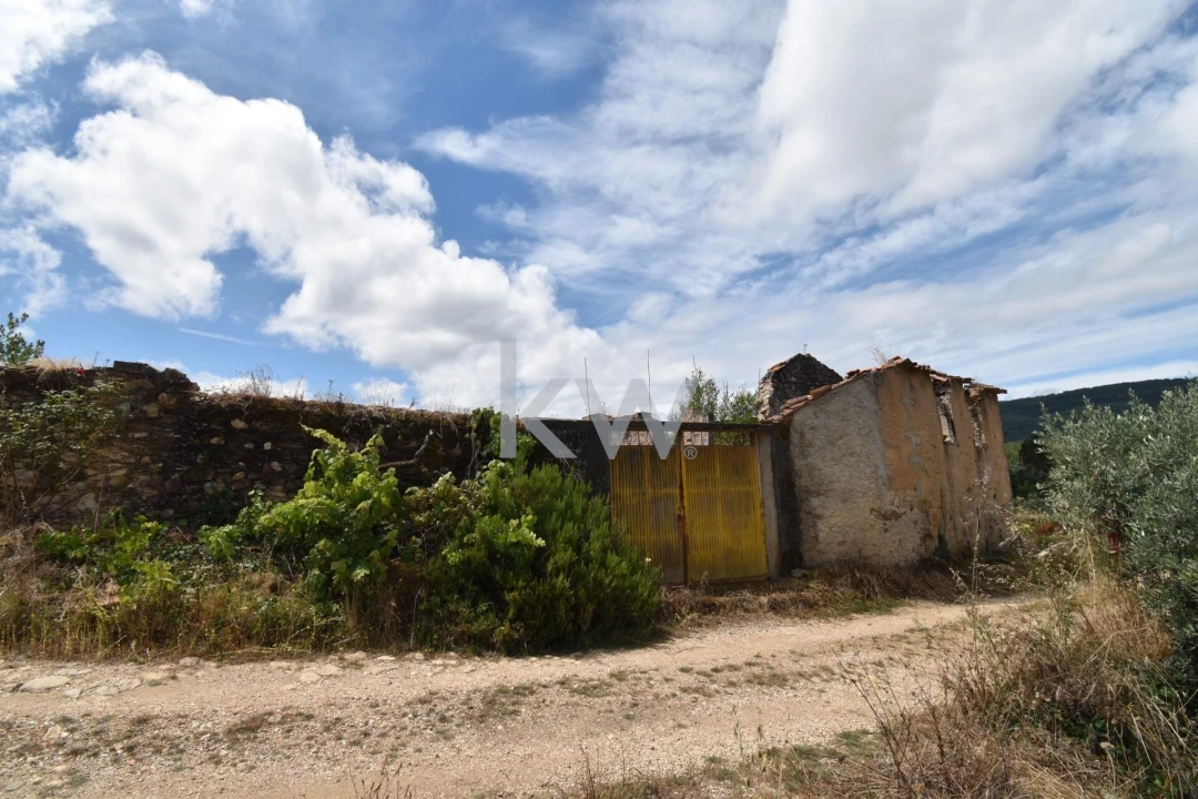 Moradia T3 para Venda em Pombeiro da Beira Foto 8