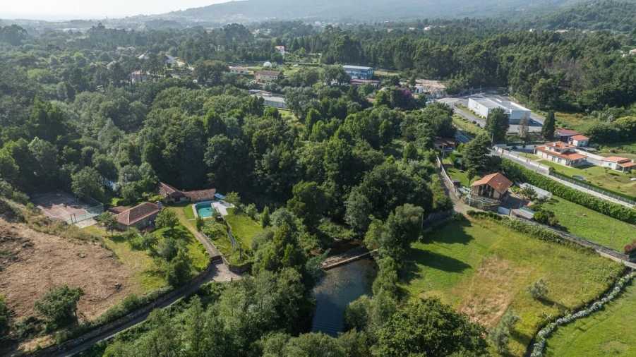 Quinta T5 para Venda em Freixieiro de Soutelo Foto 34