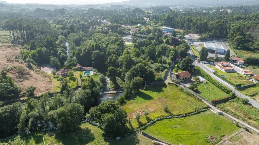 Quinta T5 para Venda em Freixieiro de Soutelo Foto 35