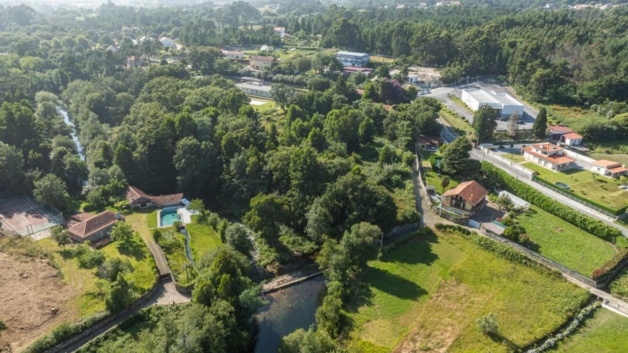 Quinta T5 para Venda em Freixieiro de Soutelo Foto 28