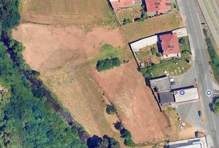Terreno para Venda em Vila de Cucujães Foto 2