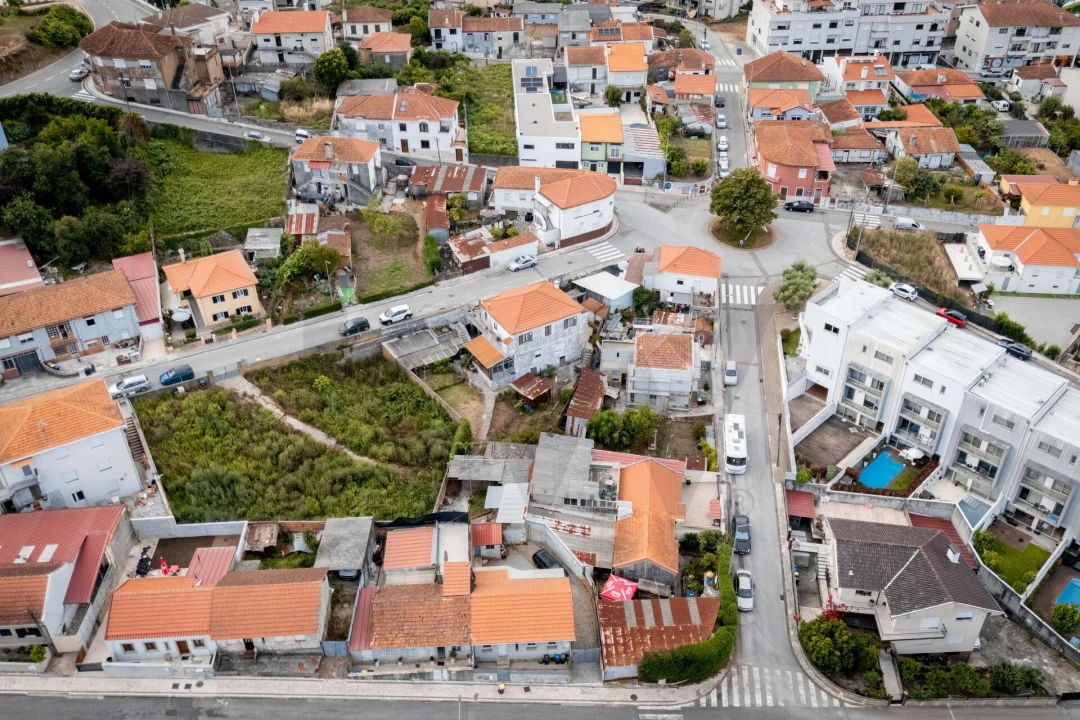 Moradia T5 para Venda em São João da Madeira Foto 4